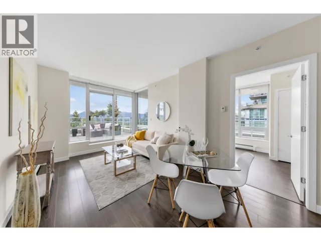 708 9060 UNIVERSITY CRESCENT, Burnaby, British Columbia V5A0E1