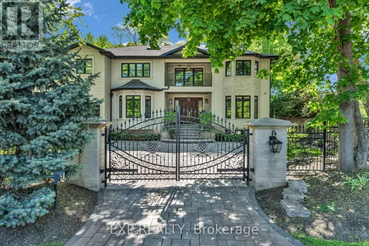 606 LAKESHORE ROAD W, Oakville (SW Southwest), Ontario L6K1G5