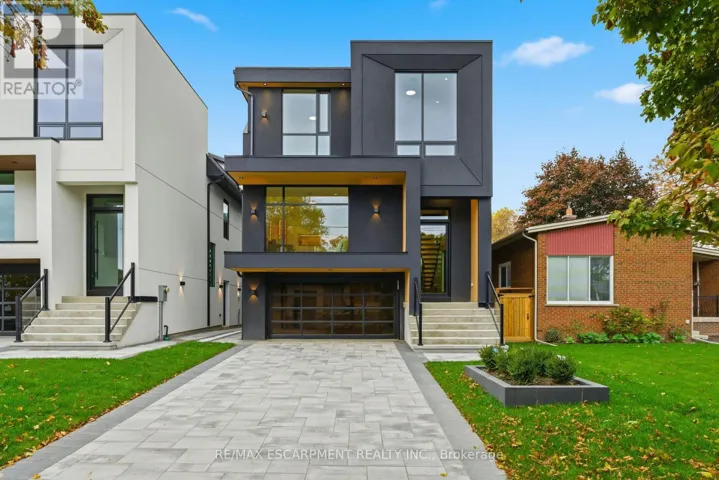 957 HALLIDAY AVENUE, Mississauga (Lakeview), Ontario L5E1P4