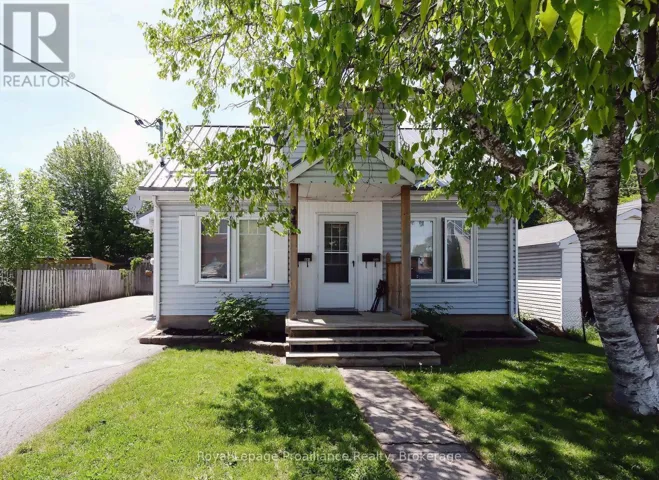 44 PONTON STREET, Belleville (Belleville Ward), Ontario K8P3T6
