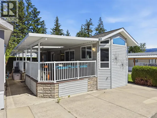 667 Waverly Park Frontage Road Unit# 30, Sorrento, British Columbia V0E2W1