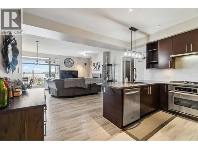201 14300 RIVERPORT WAY, Richmond, British Columbia V6W0A4
