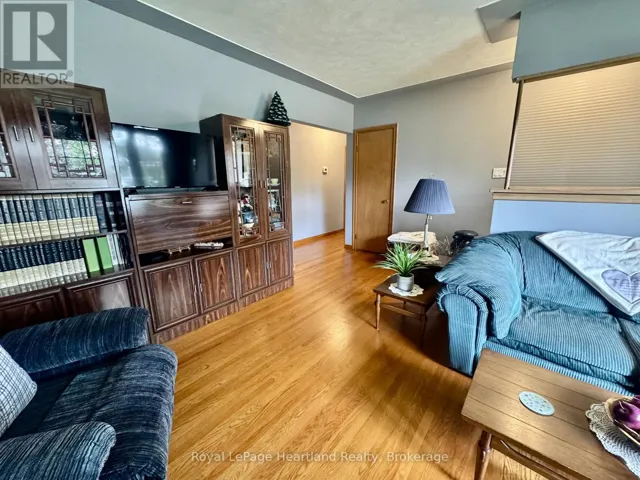 780