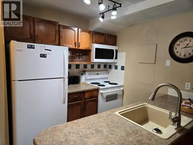 2030 Panorama Drive Unit# 1030, Panorama, British Columbia V0A1T0