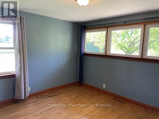780