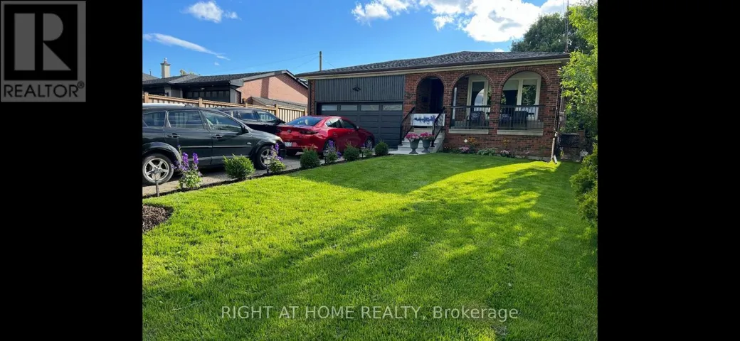 86 LANGSIDE AVENUE, Toronto (Humberlea-Pelmo Park), Ontario M9N3P4