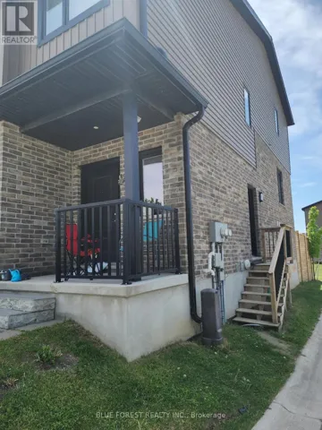 57 - 811 SARNIA ROAD, London North (North M), Ontario N6H0K3