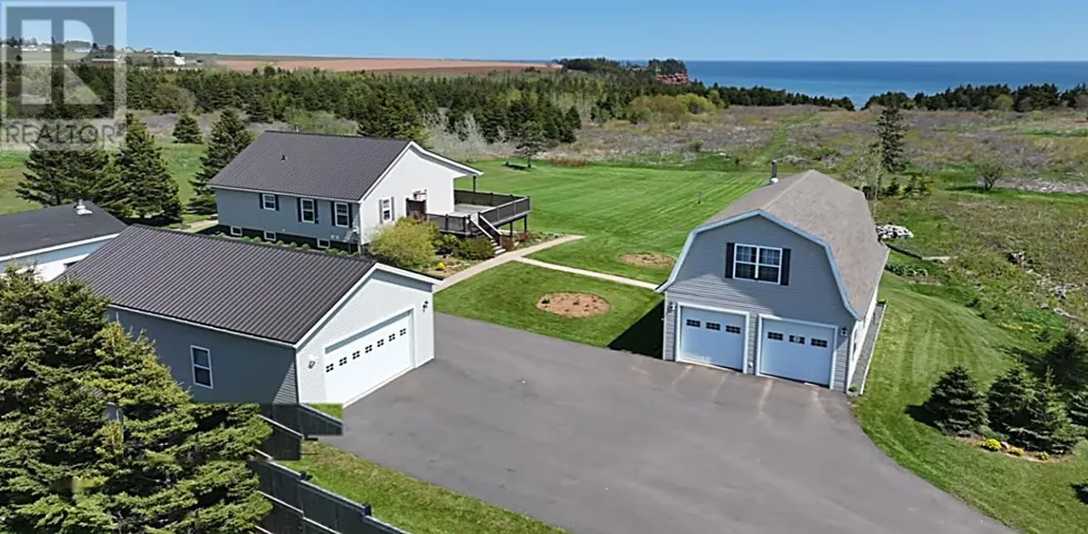 29 MacPhee Avenue, Souris, Prince Edward Island C0A2B0