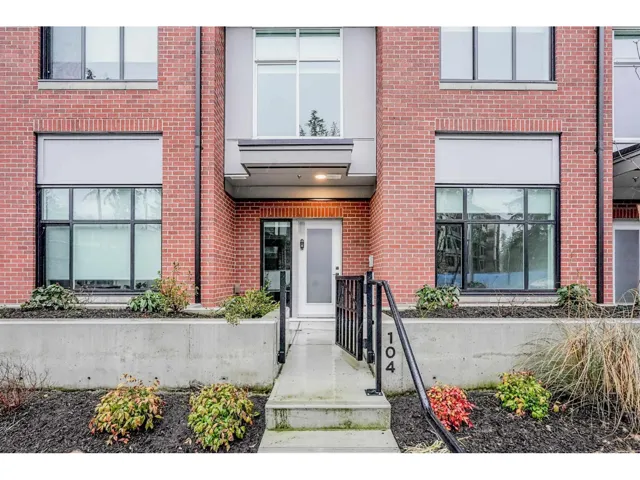104 3528 146A STREET, White Rock, British Columbia V4P0H4