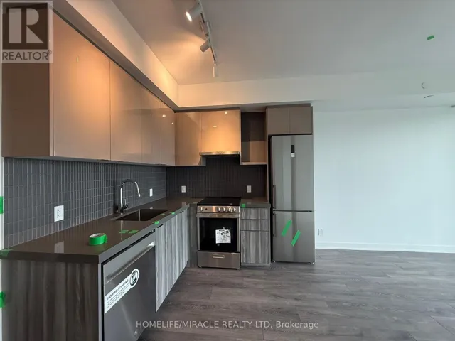 10 FLAVELLE TRAIL, Vaughan (Steeles West Industrial), Ontario L4L1V8