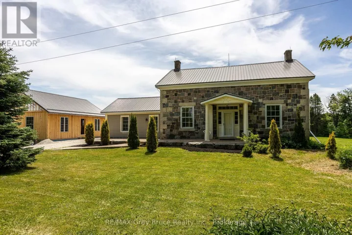 264094 24 SIDE ROAD, Meaford, Ontario N0H1B0