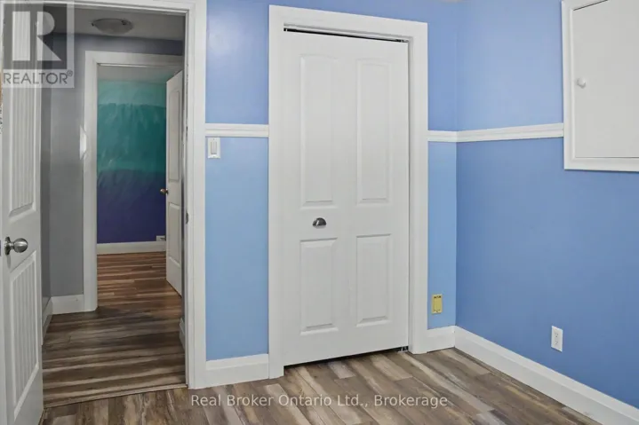 780