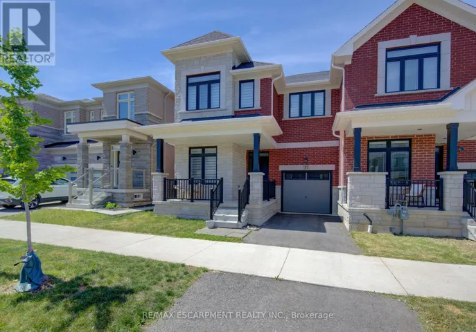 37 GREAT FALLS BOULEVARD, Hamilton (Waterdown), Ontario L8B1X8