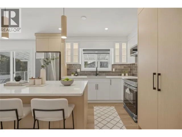1259 Hook Drive, Kamloops, British Columbia V2B7S8