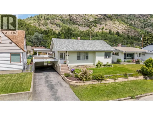 3311 Dahlia Crescent, Trail, British Columbia V1R2Y1