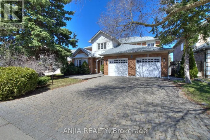 22 CHILTERN HILL, Richmond Hill (Bayview Hill), Ontario L4B3B8