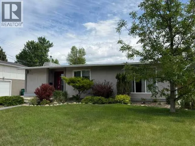 613 30 Street S, Lethbridge, Alberta T1J3V2