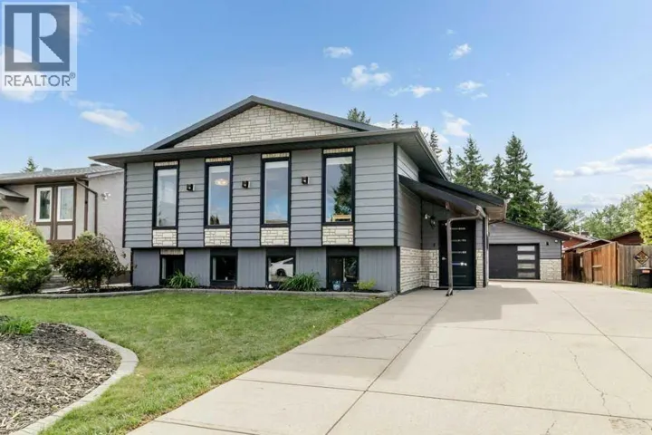 16 Willow Street, Sylvan Lake, Alberta T4S1M1