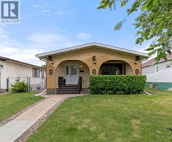 5221 42 Street, Camrose, Alberta T4V1A7