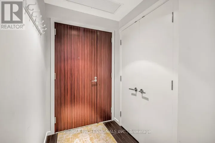 2403 - 180 UNIVERSITY AVENUE, Toronto (Bay Street Corridor), Ontario M5H0A2