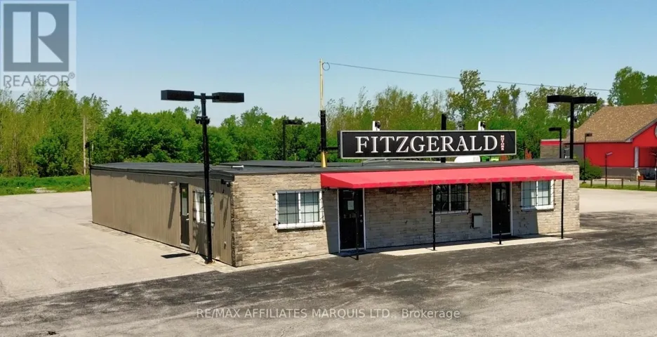 17361 CORNWALL CENTRE ROAD, South Stormont, Ontario K6K1K6