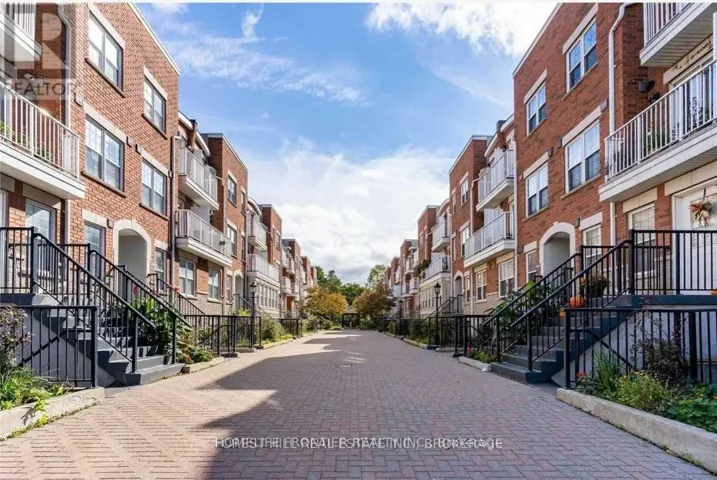3 - 37 FOUR WINDS DRIVE, Toronto (York University Heights), Ontario M3J1K7