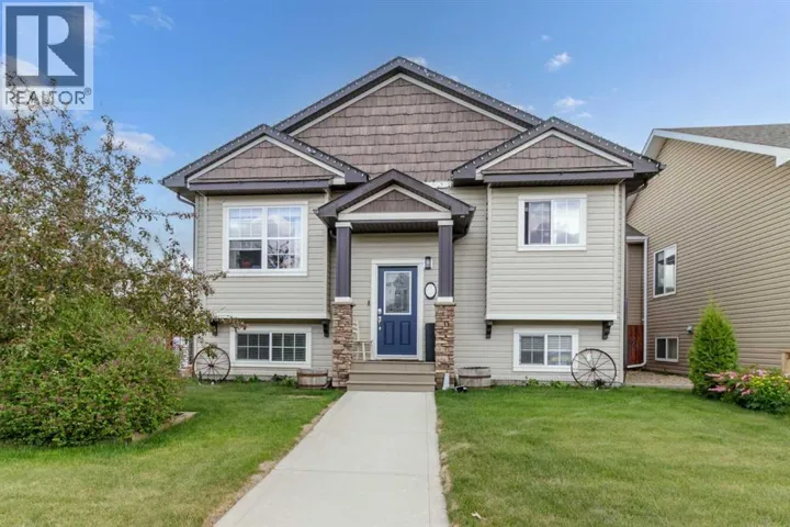 22 Rogers Road, Sylvan Lake, Alberta T4S0J8