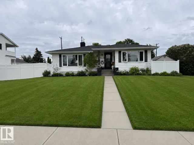 10912 50 ST NW, Edmonton, Alberta T6A2E8
