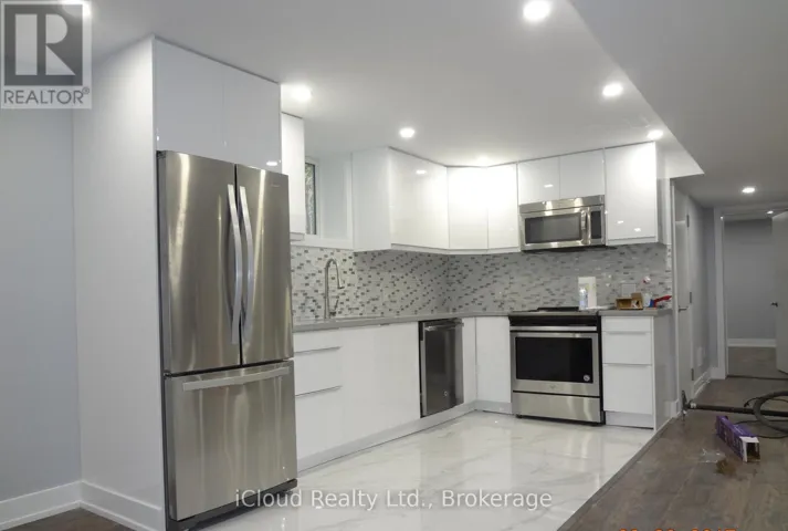 28 JILL CRESCENT E, Toronto (Eringate-Centennial-West Deane), Ontario M9B6B3