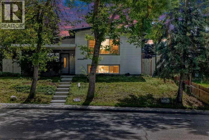 5912 Dalton Drive NW, Calgary, Alberta T3A1C6