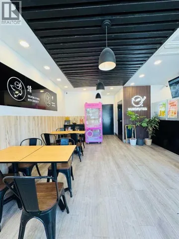 105 19 Street NW, Calgary, Alberta T2N2S7