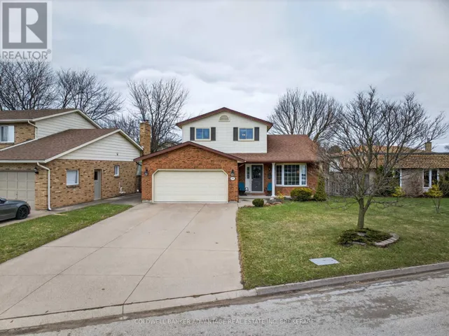 41 ADEL DRIVE E, St. Catharines (Carlton/Bunting), Ontario L2M3W9