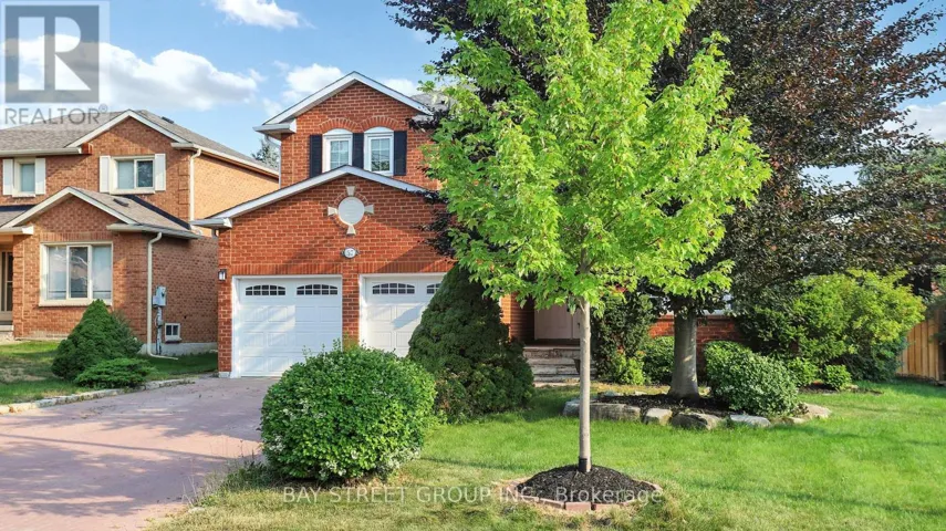 57 WHITBURN CRESCENT, Vaughan (Maple), Ontario L6A1M7