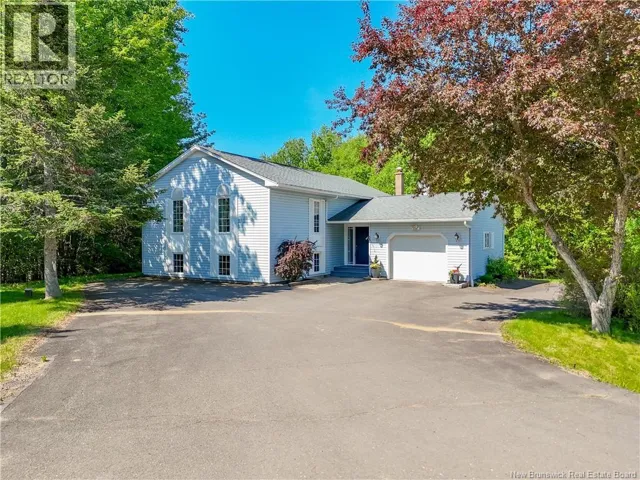 20 Marie Lane, Fredericton, New Brunswick E3A6T5