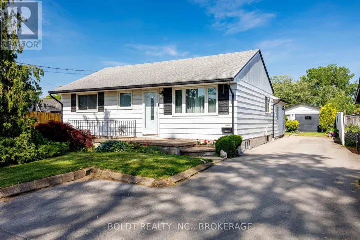 41 FERNDALE AVENUE, St. Catharines (Secord Woods), Ontario L2P1V9