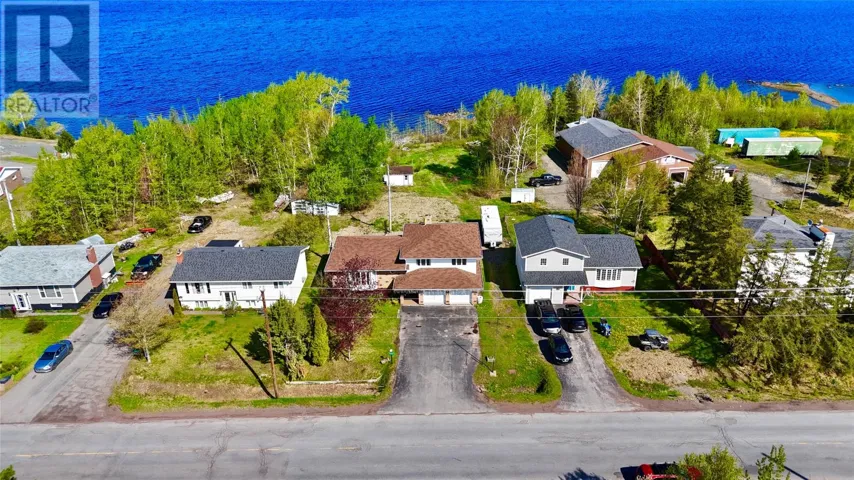 8 Gillingham Avenue, Norris Arm, Newfoundland & Labrador A0G3M0