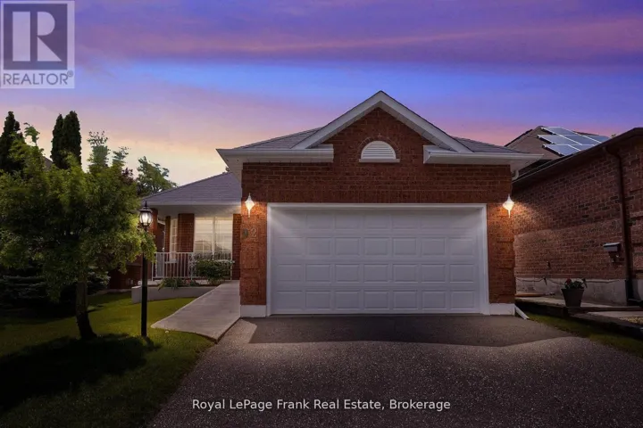 92 WEST SIDE DRIVE, Clarington (Bowmanville), Ontario L1C4Y9