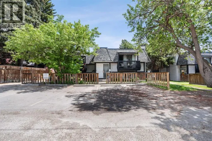 7, 1739 24A Street SW, Calgary, Alberta T3C1J5