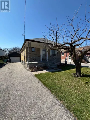 14 ASHMORE AVENUE, Toronto (Stonegate-Queensway), Ontario M8Z4C4
