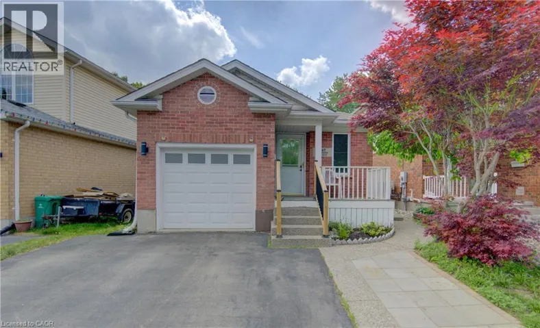 347 KEEWATIN Avenue, Kitchener, Ontario N2B3W2