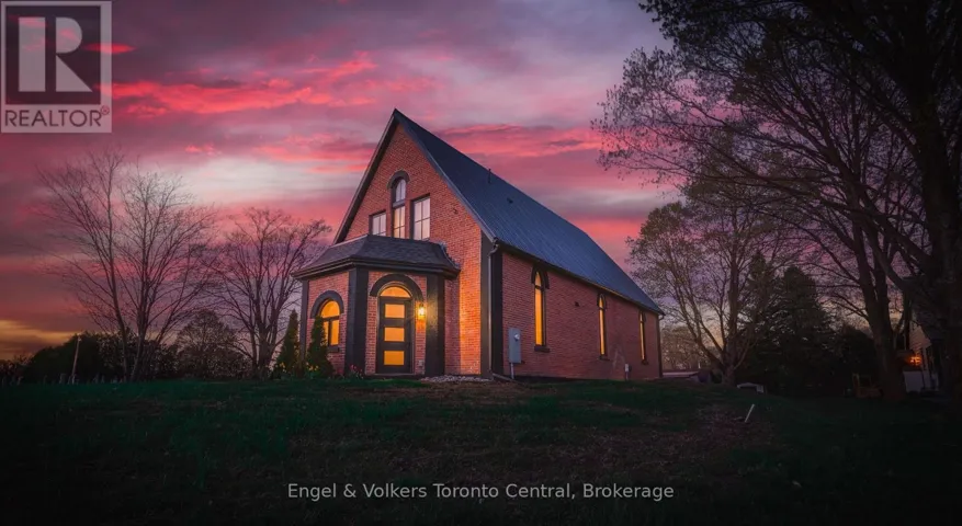 57 CRAWFORD STREET, Chatsworth, Ontario N0H1G0