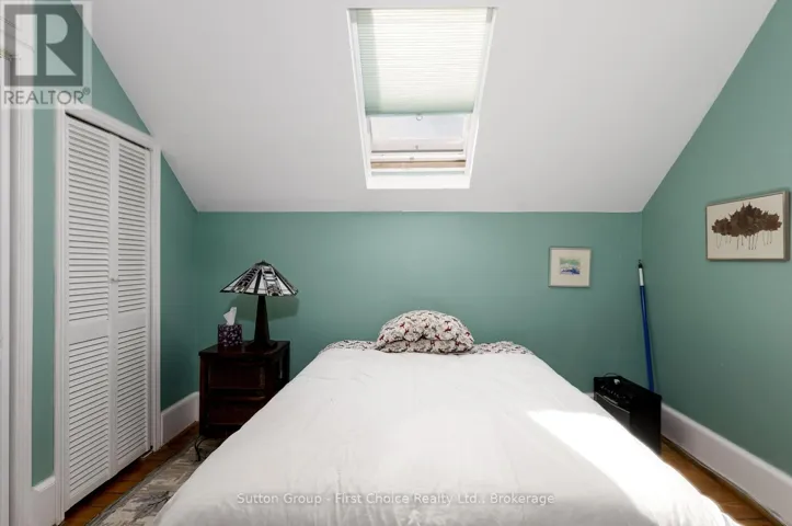 780