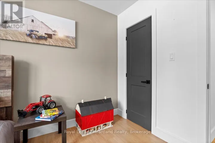 780