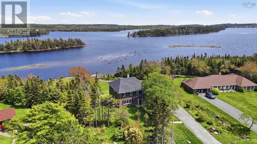 30 Capri Island Close, West Porters Lake, Nova Scotia B3E1L6
