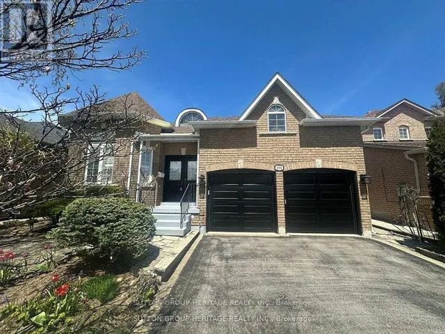 1886 PINE GROVE AVENUE, Pickering (Highbush), Ontario L1V7C6