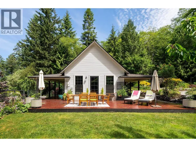 822 CAPTAINS WAY, Bowen Island, British Columbia V0N1G2