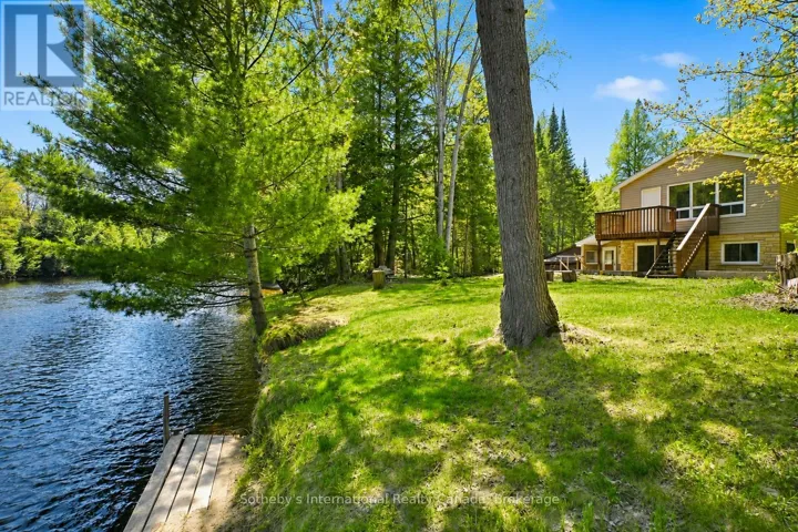 1072 HOLIDAY PARK DRIVE, Bracebridge (Macaulay), Ontario P1L1W9