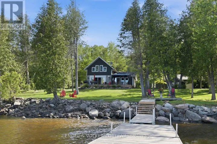 106 WHITES BEACH TRAIL, Whitewater Region, Ontario K0J2L0