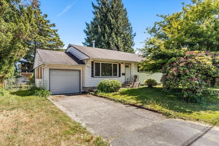 9740 CARLETON STREET, Chilliwack Proper East, Chilliwack, British Columbia V2P6E3