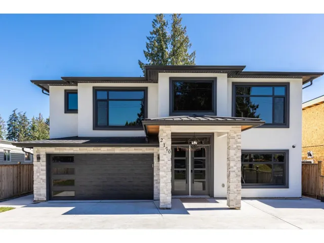 2170 OAKRIDGE CRESCENT, Abbotsford, British Columbia V2T6A8